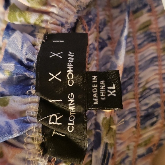 TRIXXI SHIRRED BODICE FLORAL PRINT DRESS - Picture 9 of 9